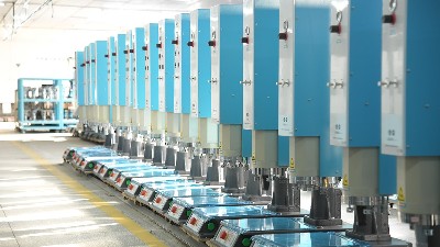超聲波塑焊機(jī)多少錢一臺(tái)？怎么選購比較好呢？